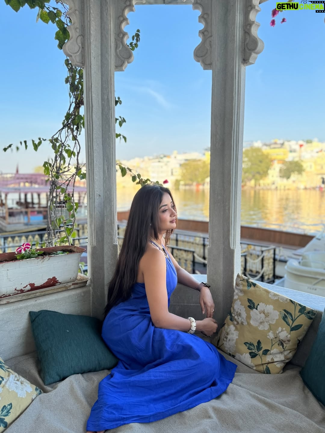 Pranjali Singh - 5.4K Likes - 🧿✨

[mood, udaipur, throwback, instapost, portraits]
#outdoor #udaipur #portraits #daylight #bluedress