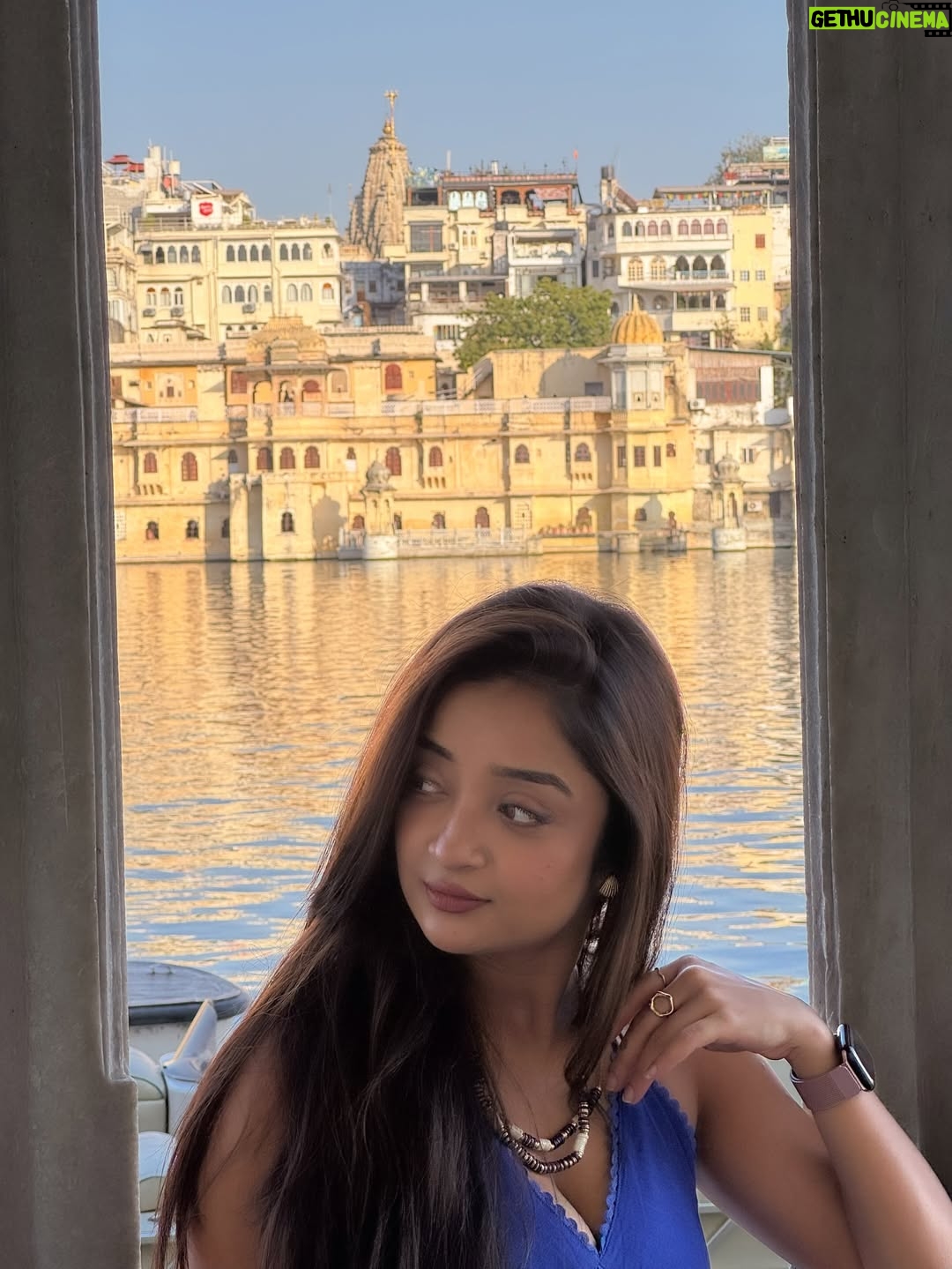Pranjali Singh - 5.4K Likes - 🧿✨

[mood, udaipur, throwback, instapost, portraits]
#outdoor #udaipur #portraits #daylight #bluedress