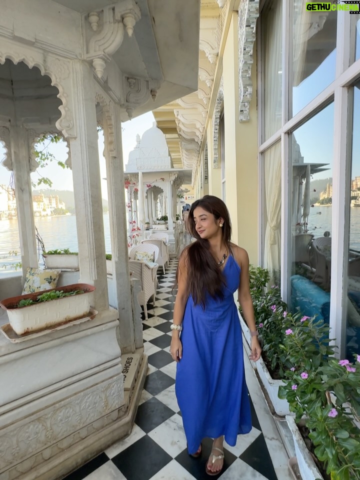 Pranjali Singh - 5.4K Likes - 🧿✨

[mood, udaipur, throwback, instapost, portraits]
#outdoor #udaipur #portraits #daylight #bluedress