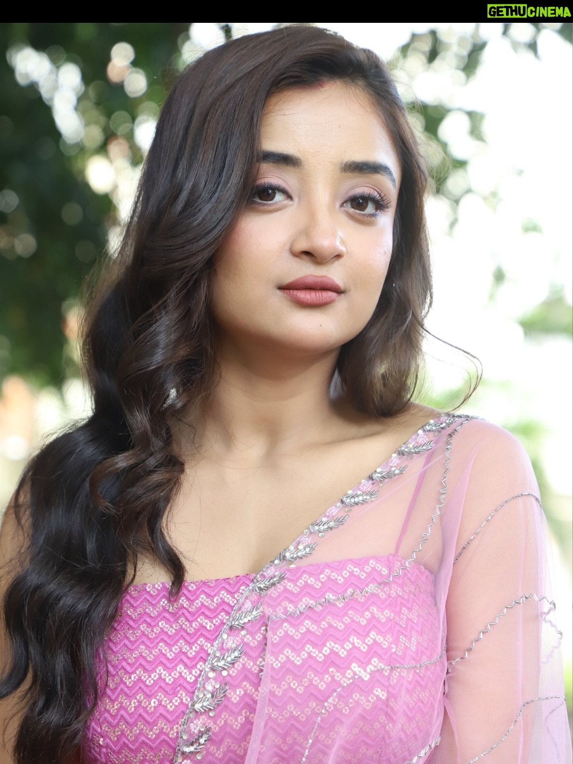 Pranjali Singh - 29.7K Likes - Few stills from the sets of Jagriti ! Jo finally mujhtak pahuch paye 😉 
Captured by our very own @hemang1544 

[jagritieknayisubah, sapna, zeetv , actor, stills, set, outdoor, mood, filmcity]
#jagriti #sapna #zeetv #stills #bts #portrait #set #outdoors