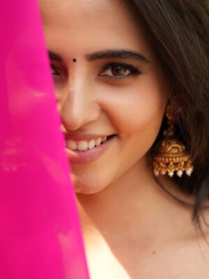 Preethi Asrani Instagram - 🪷
Team✨️
Wearing @designertinarosario
Jewellery @mspinkpantherjewel
MUAH @jiyamakeupartistry
Photography @portraitsbylokesh