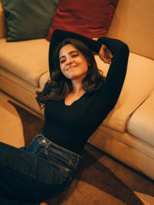 Preethi Asrani Instagram - 🐚
.
.
📸: @portraitsbylokesh