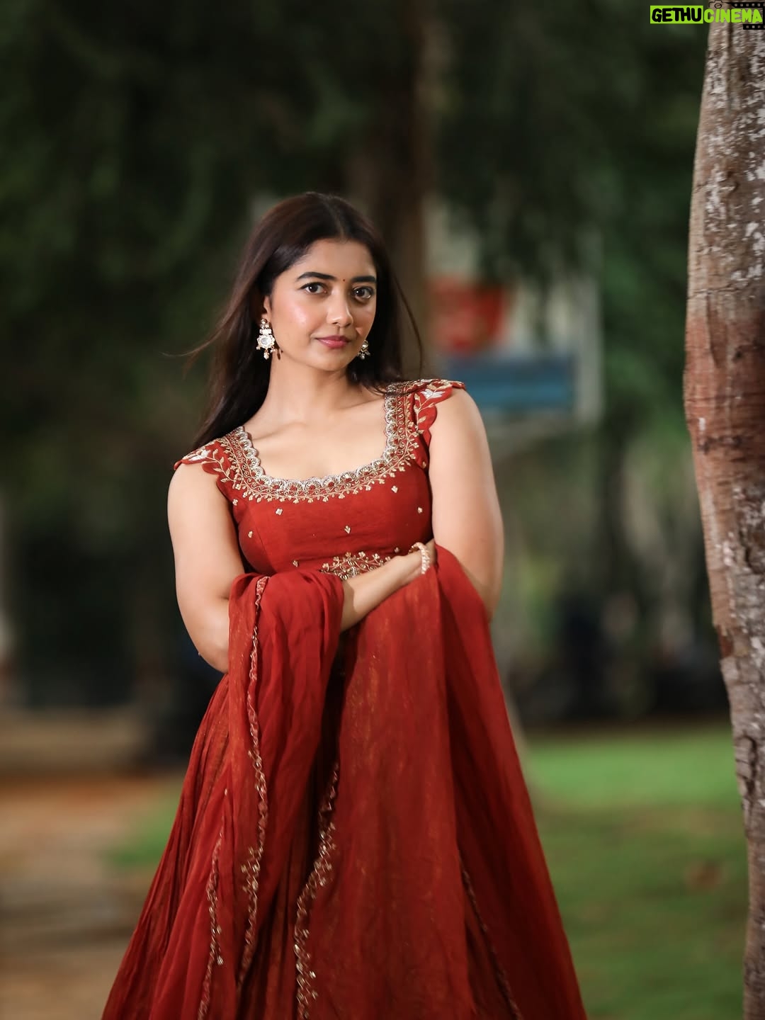 Preethi Pagadala - 57.5K Likes - 🐘 Andariki Happy Vinayaka Chavithi 🐘
.
.
.
.
.
📸: @portraits_by_jan 
👗: @shivanimacharlalabel 
💎: @amyrasilver 
🧍🏻‍♂️: @krishna_22.77