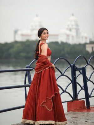 Preethi Pagadala Instagram - 🐘 Andariki Happy Vinayaka Chavithi 🐘
.
.
.
.
.
📸: @portraits_by_jan 
👗: @shivanimacharlalabel 
💎: @amyrasilver 
🧍🏻‍♂️: @krishna_22.77