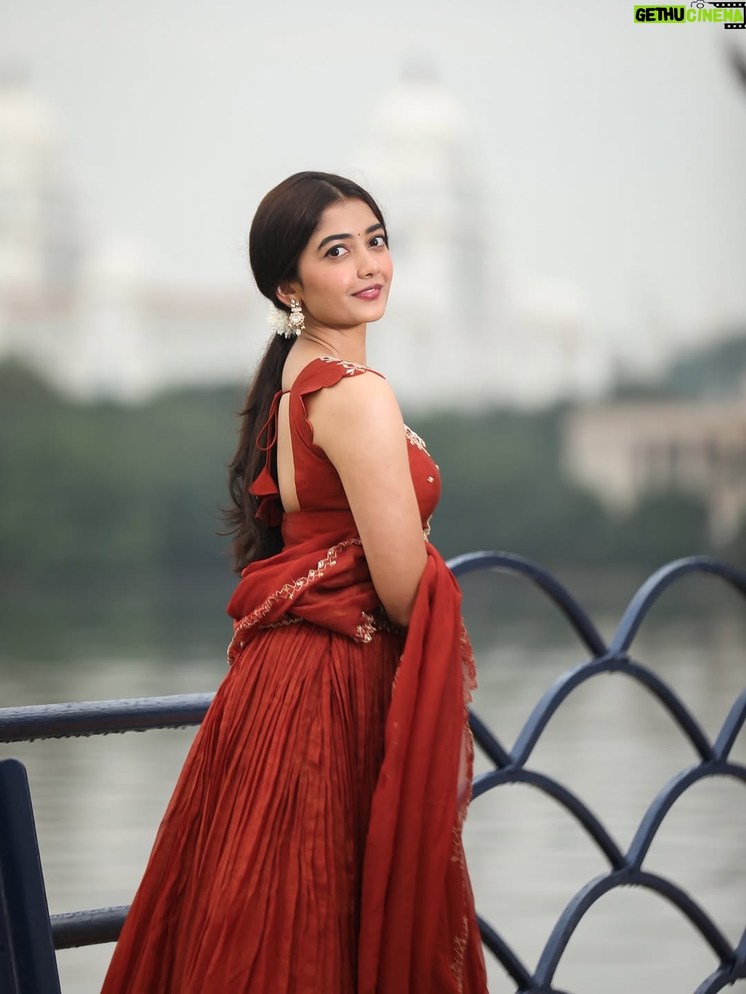 Preethi Pagadala - 57.5K Likes - 🐘 Andariki Happy Vinayaka Chavithi 🐘
.
.
.
.
.
📸: @portraits_by_jan 
👗: @shivanimacharlalabel 
💎: @amyrasilver 
🧍🏻‍♂️: @krishna_22.77
