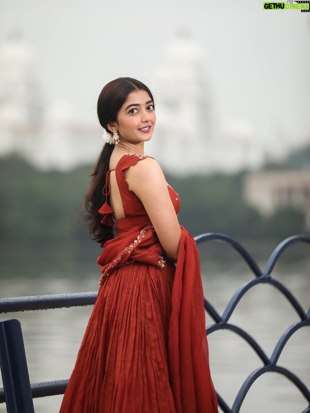 Preethi Pagadala - 57.5K Likes - 🐘 Andariki Happy Vinayaka Chavithi 🐘
.
.
.
.
.
📸: @portraits_by_jan 
👗: @shivanimacharlalabel 
💎: @amyrasilver 
🧍🏻‍♂️: @krishna_22.77
