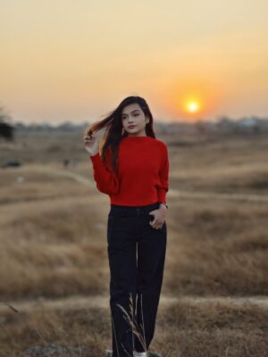 Preeti Kumari Instagram - Golden hour magic☀️#photographer #photoshoot #photooftheday #sunset #tutubarbie💃💃