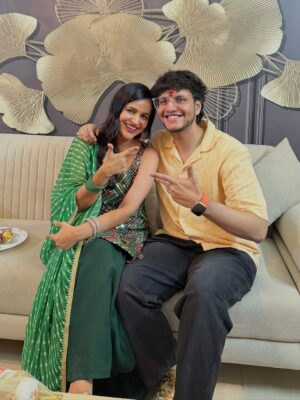 Prerna Malhan Instagram - Mandatory Bhai Dooj Post ✌🏼❤️🥹