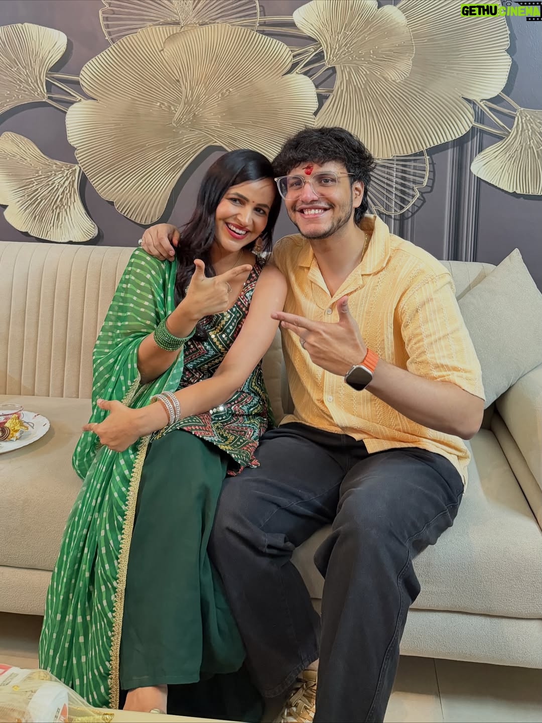 Prerna Malhan - 1 Million Likes - Mandatory Bhai Dooj Post ✌🏼❤️🥹