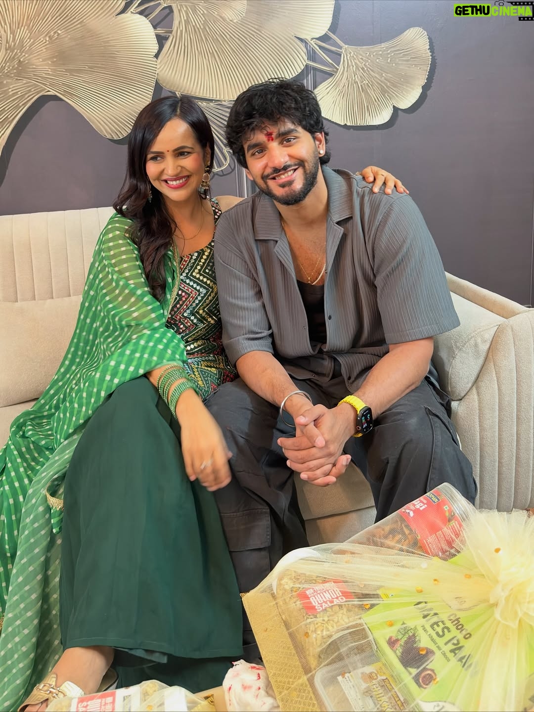Prerna Malhan - 1 Million Likes - Mandatory Bhai Dooj Post ✌🏼❤️🥹