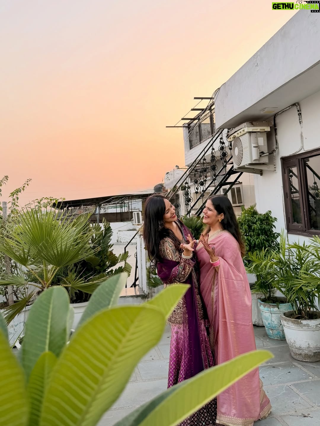 Prerna Malhan - 762.2K Likes - 🌙