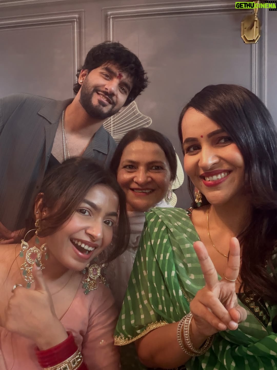 Prerna Malhan - 1 Million Likes - Mandatory Bhai Dooj Post ✌🏼❤️🥹
