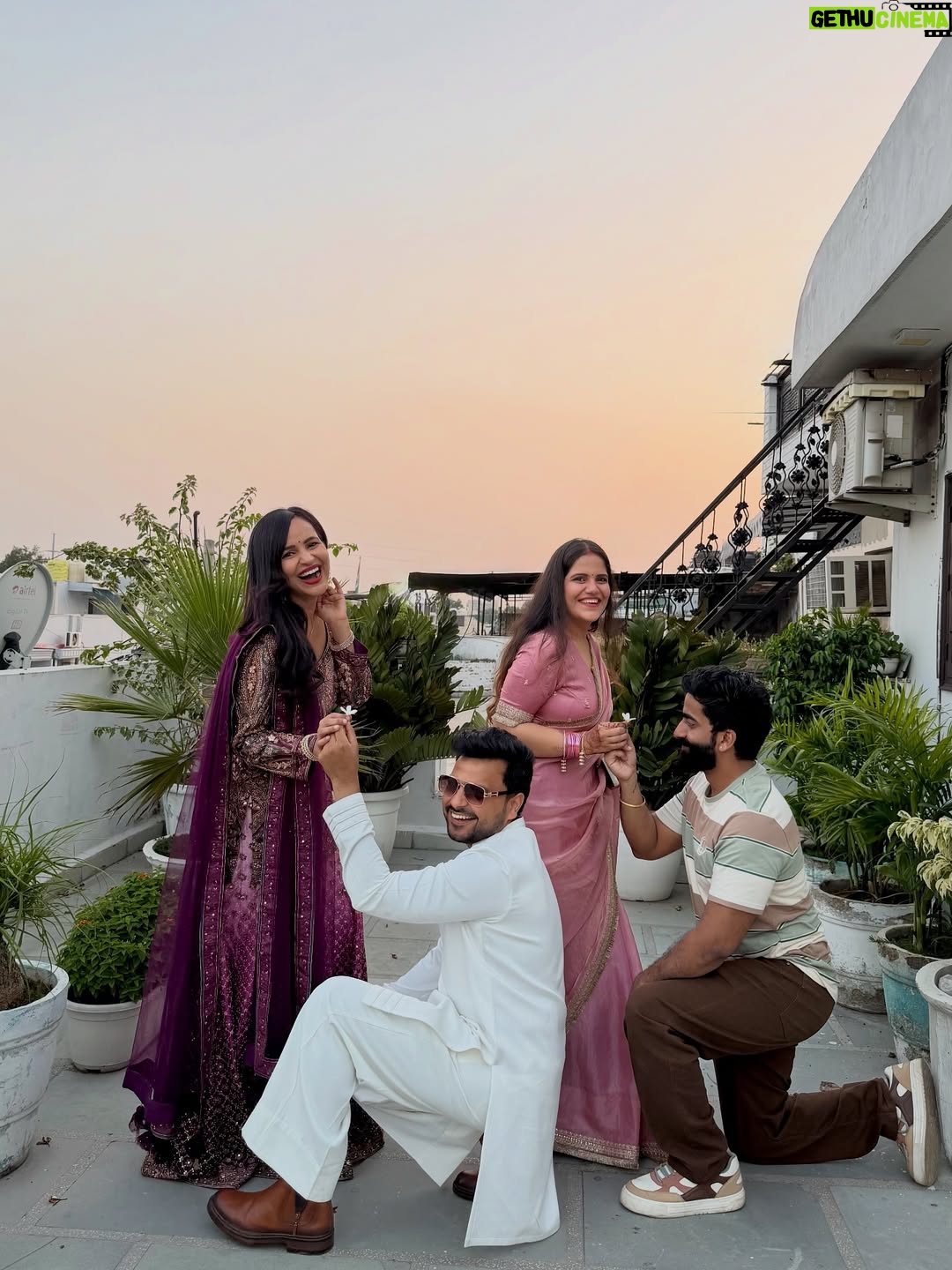 Prerna Malhan - 762.2K Likes - 🌙