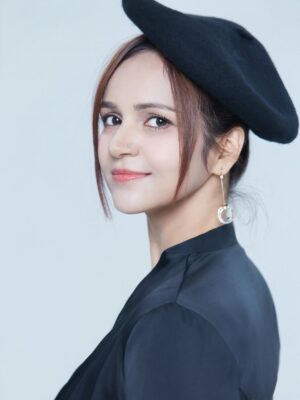 Prerna Malhan Instagram - Korean chic reporting from #Seoul
Had the most amazing makeover and styling session with @poshpush_official !! Experience the real behind-the-scenes transformation that K-POP idols and Korean celebrities go through:
Personalized Styling → Professional Hair & Makeup → Premium Studio Photoshoot
Love to the team & their efforts 💕❤️🇰🇷✌🏼
Manager: Charlie
Art Director: Daniel (Former YG Entertainment Art Director)
CEO: Garam
Which one is your fav?