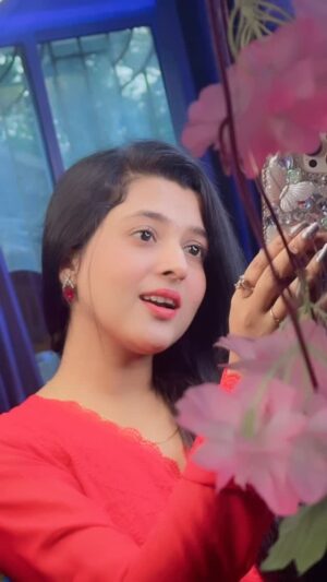 Princess Rose Instagram - Mujhe le ke chalona ❤️🥹