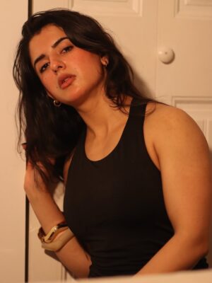 Princy Chahal Instagram - Blur but still perfect 🌹
:
#Peera#canada #🇨🇦#viral #foryou#explorepage #surreylife #chahalprincyy #trending #haryanvi #chahalprincyy#sidhumoosewala