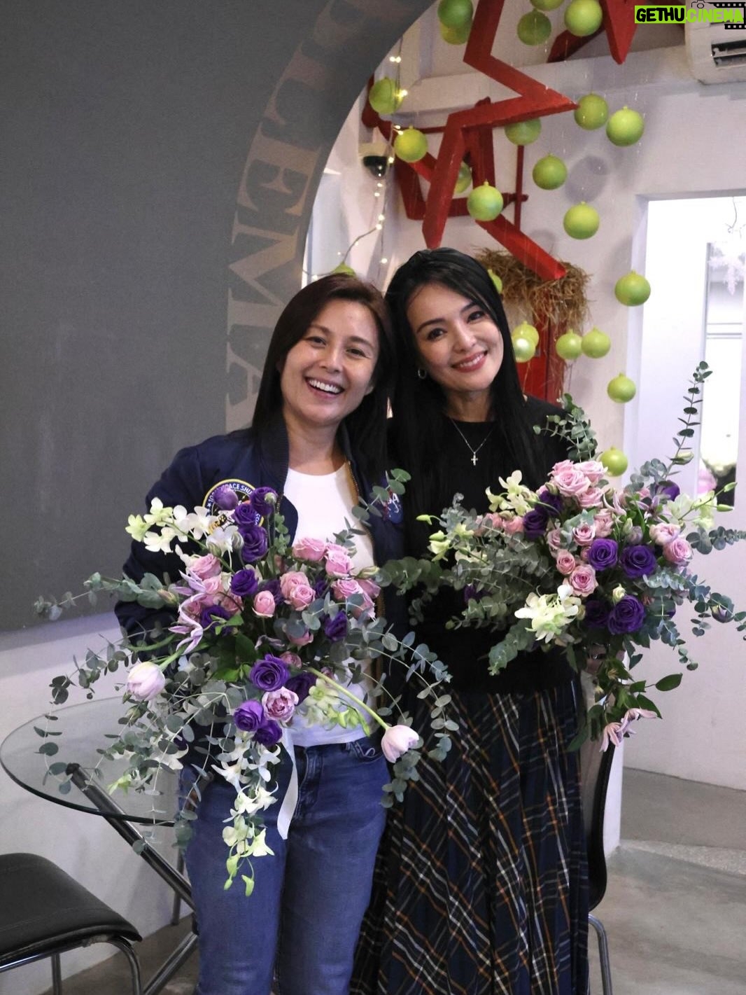 Priscelia Chan - 875 Likes - So happy and thankful for the moments with my bff @applehong and the ladies I had met from attending @noblemanschool WSQ -  Be A Professional Event Florist (Level 4) 4 days course. Skills future credits utilised 😆 and New skills acquired again 😍🌻 yup it was last than a month from my previous course with them 😍Thank you once again our amazing and professional trainer Anson and all from Nobleman School of Floral Design ❤️

Photos credit @noblemanschool