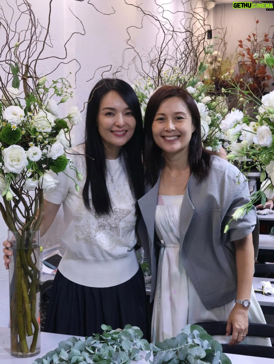 Priscelia Chan - 875 Likes - So happy and thankful for the moments with my bff @applehong and the ladies I had met from attending @noblemanschool WSQ -  Be A Professional Event Florist (Level 4) 4 days course. Skills future credits utilised 😆 and New skills acquired again 😍🌻 yup it was last than a month from my previous course with them 😍Thank you once again our amazing and professional trainer Anson and all from Nobleman School of Floral Design ❤️

Photos credit @noblemanschool