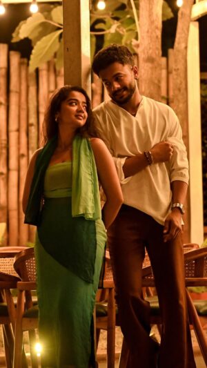 Priya J Achar Instagram - ಎದುರಲ್ಲಿ ನೀನು, ಬರಬೇಡ ಜಾನು...
ಆರಾಮೆ ಇರೋದಿಲ್ಲ 🫠
.
.
#prisid 🧿❣️ #priyajachar #sidmoolimani 
#edurallineenu 
.
.
Director & edited by : @sidmoolimani 🫡🥰
📸 by : @__believer 🥰
.

📍 @whiteteakroasters ( peaceful ambiance loved it 😃) please do visit whenever you go #mysore 
.
.
Happy dipawali 🪔