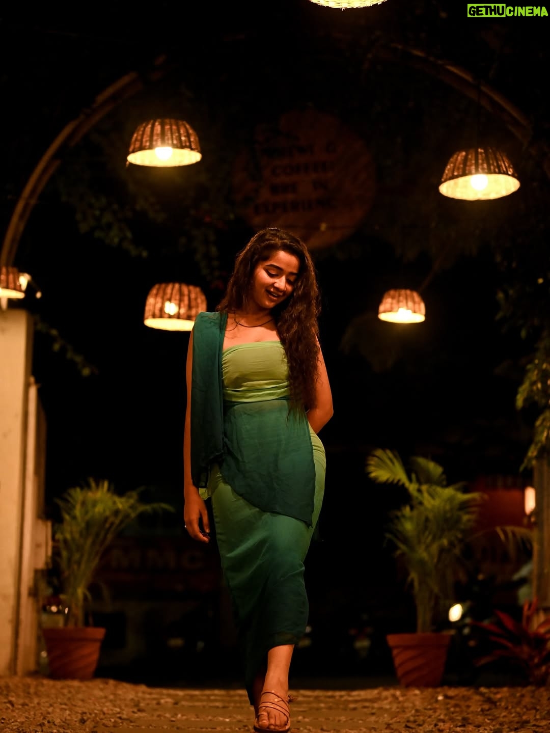 Priya J Achar - 28.1K Likes - ನನಗಿಲ್ಲ ಪ್ರೀತಿ ಹೊರತು ಇನ್ಯಾವ ಆದಾಯ🫣♥️
.
.

@sidmoolimani 🫠❣️🧿
.
.
.
Captured by 📸 : @__believer ma fav🥰 thaaaankuuuu😌