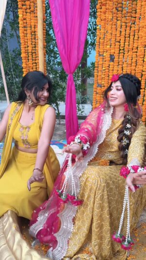 Priya Rathore Instagram - Tag your Sakhi @roshnisaifi786 ❤️❤️❤️