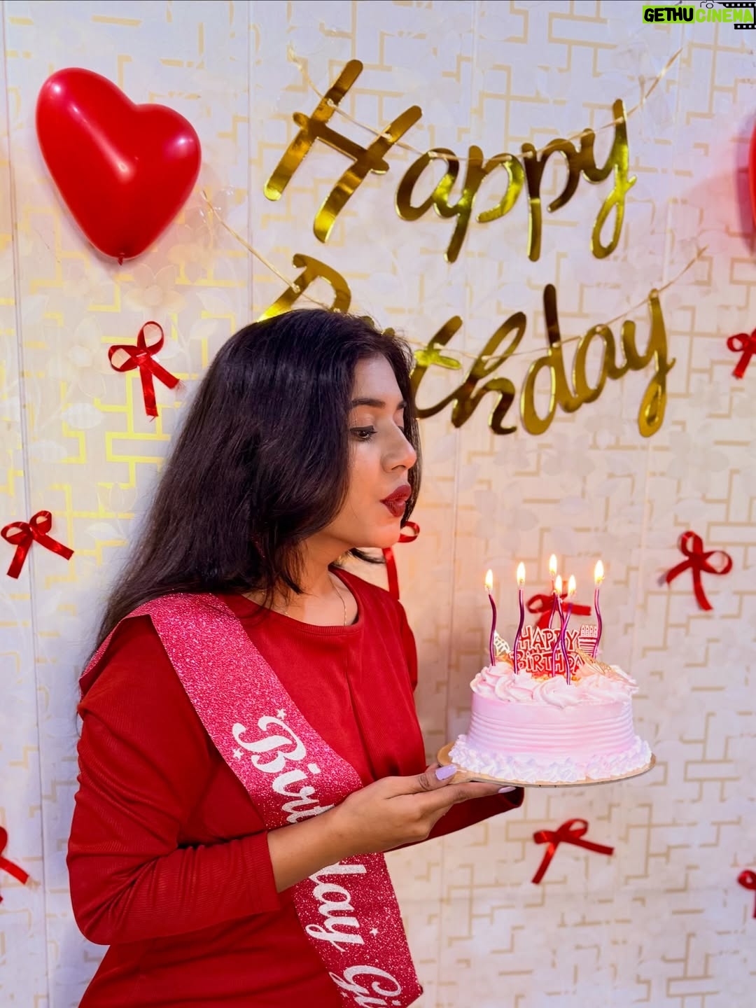 Priya Rathore - 1.7K Likes - Happy birthday to me 🎂 ❤️