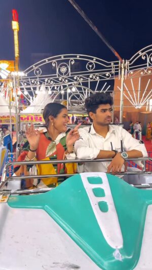 Priya Tiwari Instagram - Wait for end 𤣠share karo video 𤣠@mr_sachin08 @priya_a08
#viralvideos #instagram #reelsinstagram #explore #share #priyafammm #tranding #reelsvideo #viral #share #tag #mr_sachin08 #love #sad