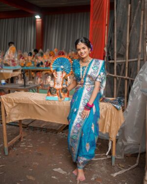Priya Tiwari Instagram - š Ganpati Bappa Morya ā¤ļø @priya_a08 @mr_sachin08
š :- @sonamsmakeoverandacademy
šØ :- @mr_parthu_photographer
#viralvideos #instagram #reelsinstagram #explore #share #priyafammm #tranding #reelsvideo #viral #share #tag #mr_sachin08 #love #sad