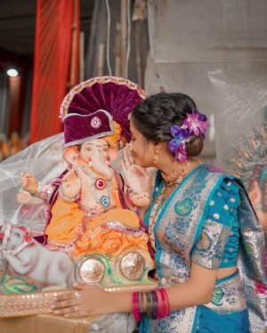 Priya Tiwari Instagram - š Ganpati Bappa Morya ā¤ļø @priya_a08 @mr_sachin08
š :- @sonamsmakeoverandacademy
šØ :- @mr_parthu_photographer
#viralvideos #instagram #reelsinstagram #explore #share #priyafammm #tranding #reelsvideo #viral #share #tag #mr_sachin08 #love #sad