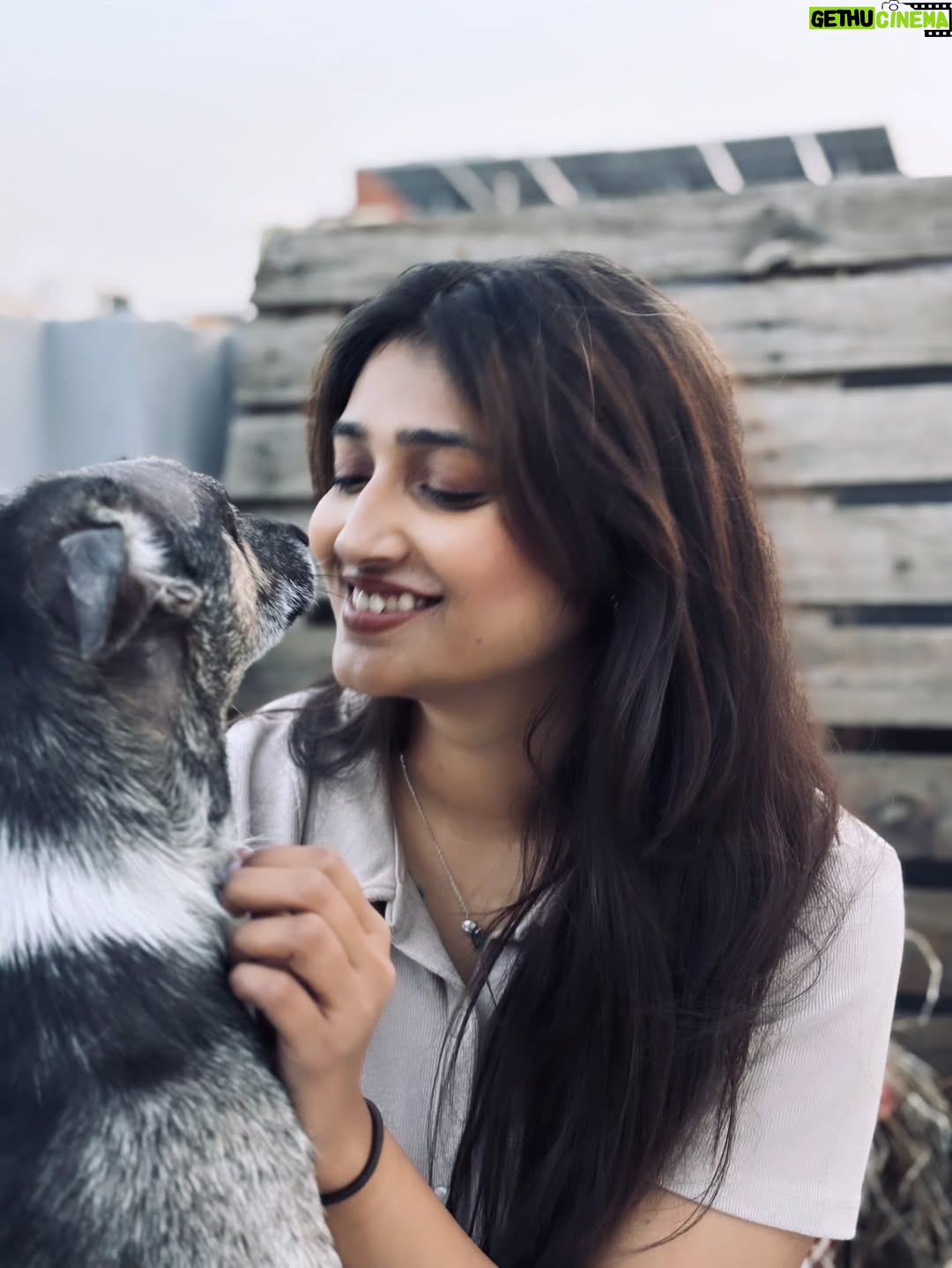 Priya Vadlamani - 44.6K Likes - Happiest with him 🦋✨️