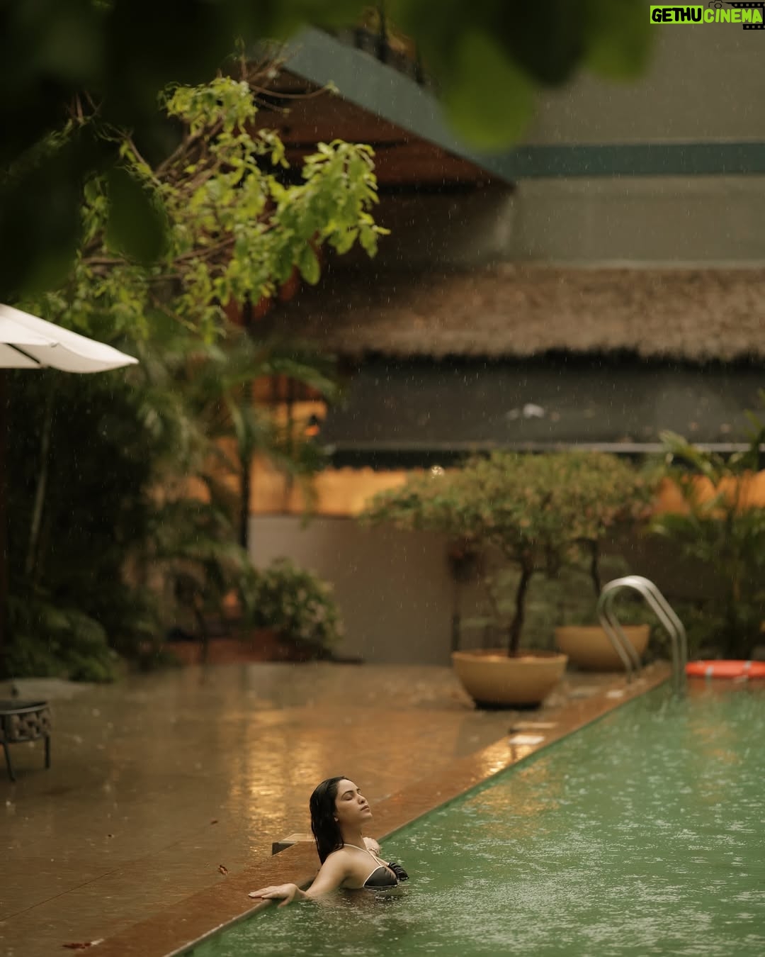Priyanka Arya - 18.8K Likes - Your off season is my season!

Location courtesy @avataara_resort_goa 

#travelphotography #potraitmood #travelmode #travelandleisure