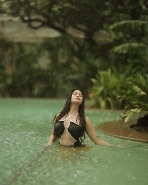Priyanka Arya Instagram - Your off season is my season!

Location courtesy @avataara_resort_goa 

#travelphotography #potraitmood #travelmode #travelandleisure