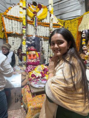 Priyanka Diwate Instagram - Navin Varshachi Suruvaat - Aata Najar Lavranyanchi Vaat 🕉️🫶 #kaalbhairavmandirujjain🚩🙏❣️ #kaalbhairav #ujjain #2026 

My Warm Thanks to : @abhijeet_chaturvedi_10
