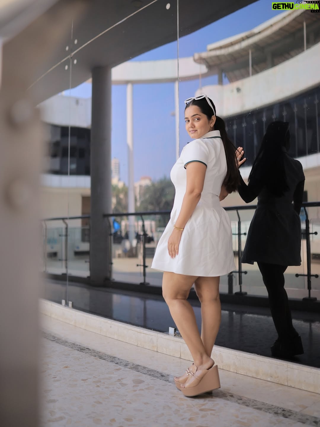 Priyanka Diwate - 7.2K Likes - Can’t select any one , so posted every click 🫶🌸
#confident #businesswomen #women