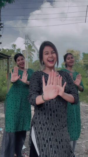 Priyanka Dutta Instagram - kuch notice Kiya …🤭😂