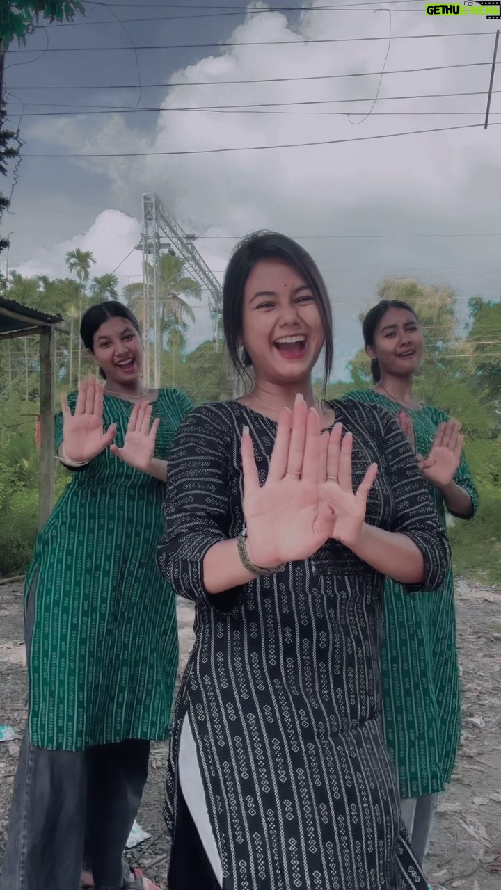 Priyanka Dutta - 175.1K Likes - kuch notice Kiya …🤭😂