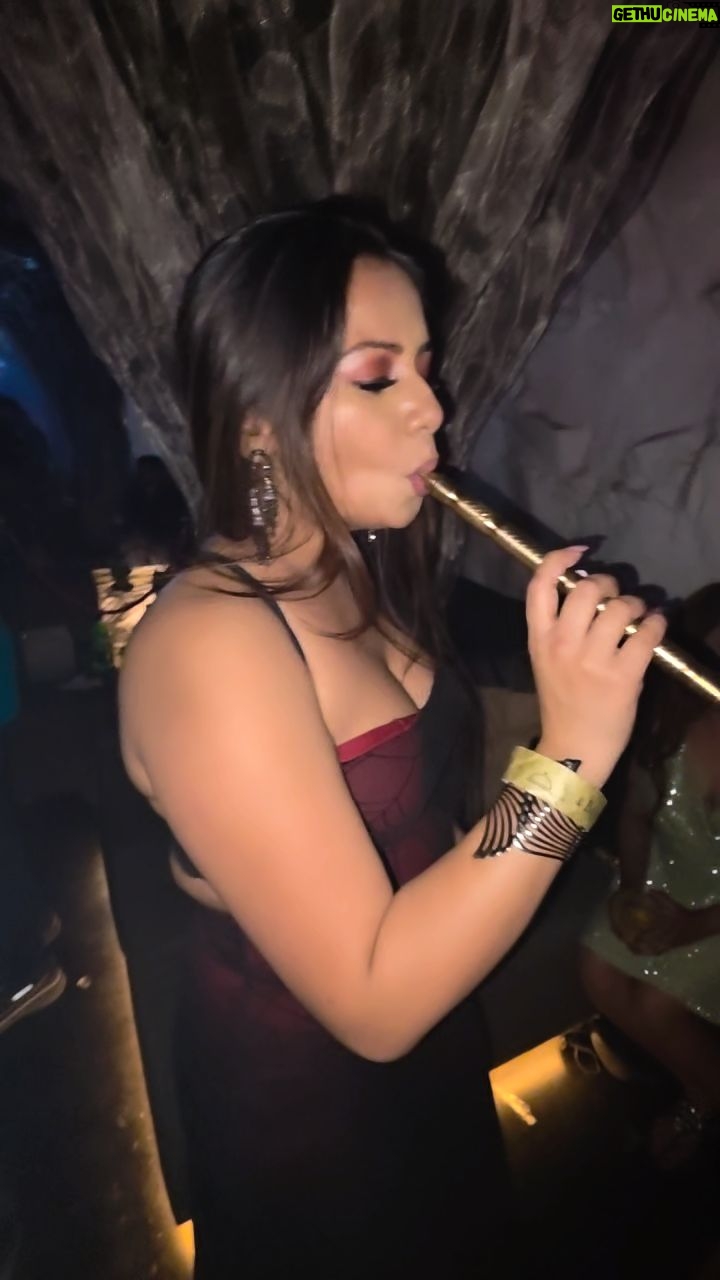 Priyanka Halder - 1.7K Likes - तुम जलन बरकरार रखो 
 हम जलवे बरकरार रखेंगे 🔥🍷
.
.
#actor #actorslife #instareels #viral #priyankahalder #priyankahalderofficial #mumbai
