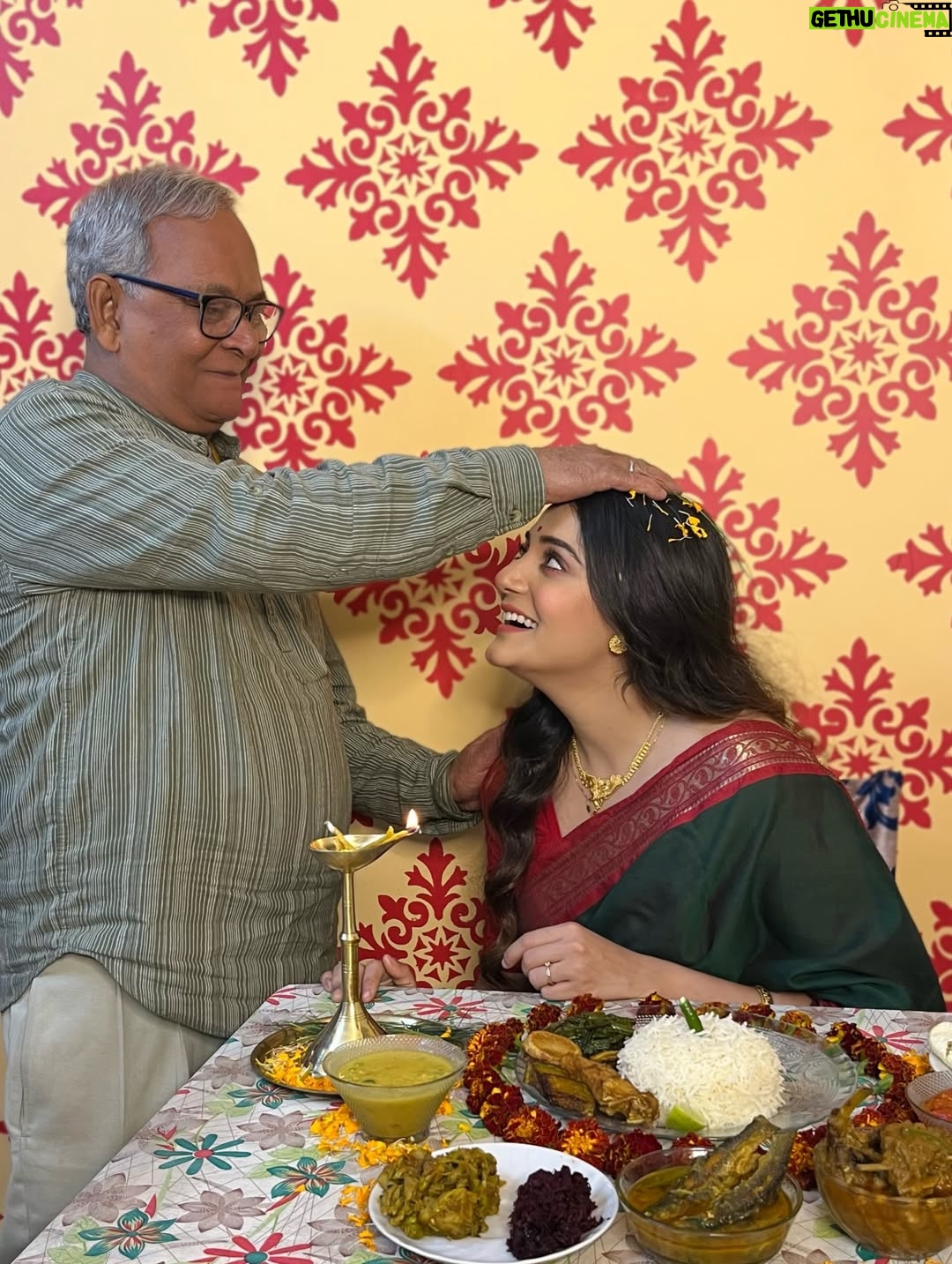 Priyanka Mitra - 35.1K Likes - ভালোবাসা আর আশীর্বাদের ভান্ডার। 
আমার দাদু-দিদা, তাদের গল্পে ভরে থাকে আমাদের পৃথিবী। 
তাদের কাছেই শেখা, ভালোবাসা আর সম্মানের পাঠ।❤️🧿
.
.
#blessed #grandparents #love #happiness #radhekrishna