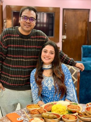 Priyanka Mitra Instagram - So much food & Blessings ❤️🧿
.
.
#aiburobhat #happyfaces #tummyfullofyummy #grateful #radhekrishna
