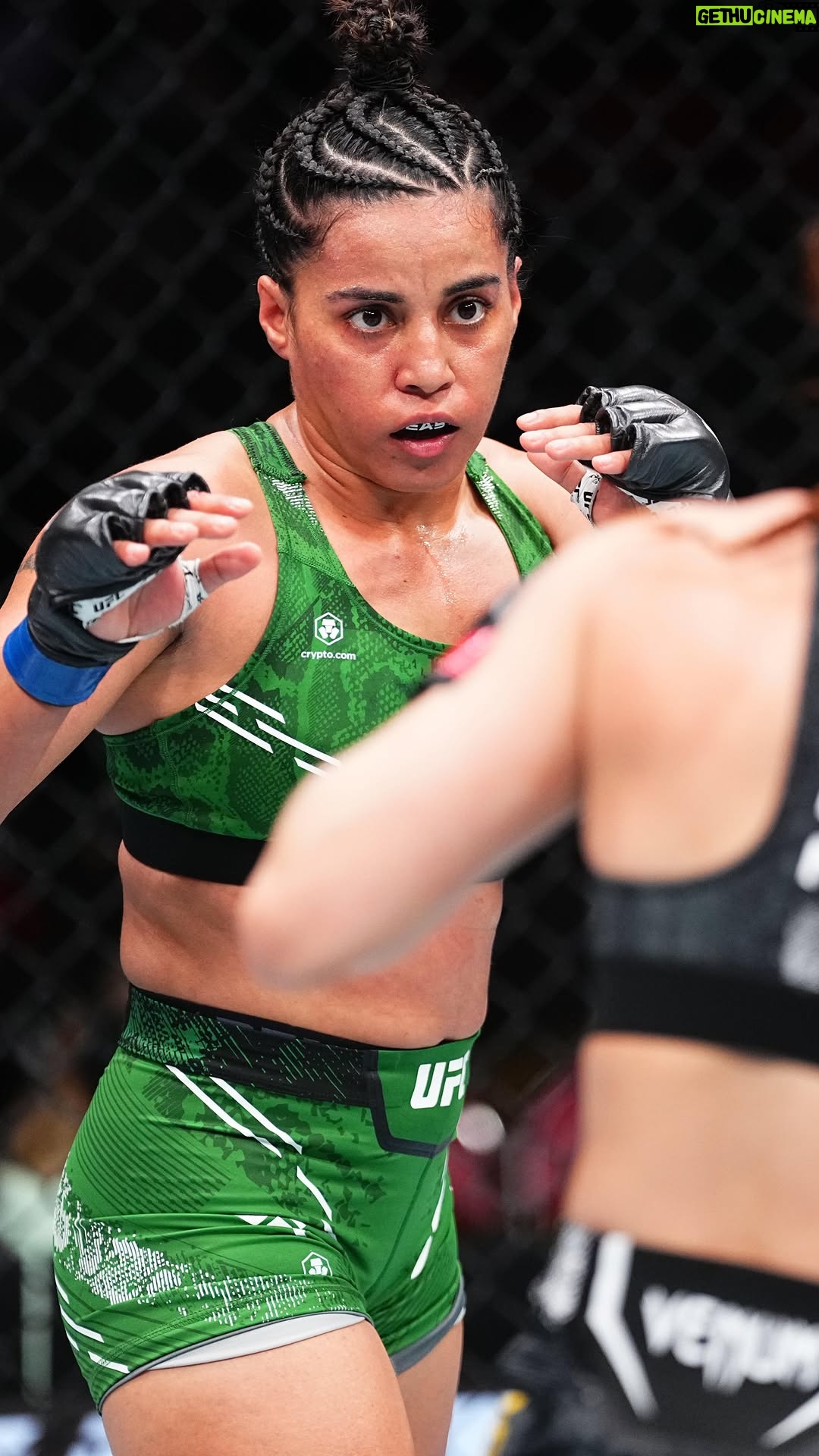 Puja Tomar - 52K Likes - A historic moment for India 💥

@tomar_puja starts her UFC tally with a huge win 🇮🇳

#UFC #UFCIndia #PujaTomar