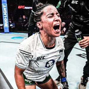 Puja Tomar Instagram - Remember the time 𝐓𝐡𝐞 𝐂𝐲𝐜𝐥𝐨𝐧𝐞 struck the Octagon? 🇮🇳
#UFC #UFCIndia #PujaTomar