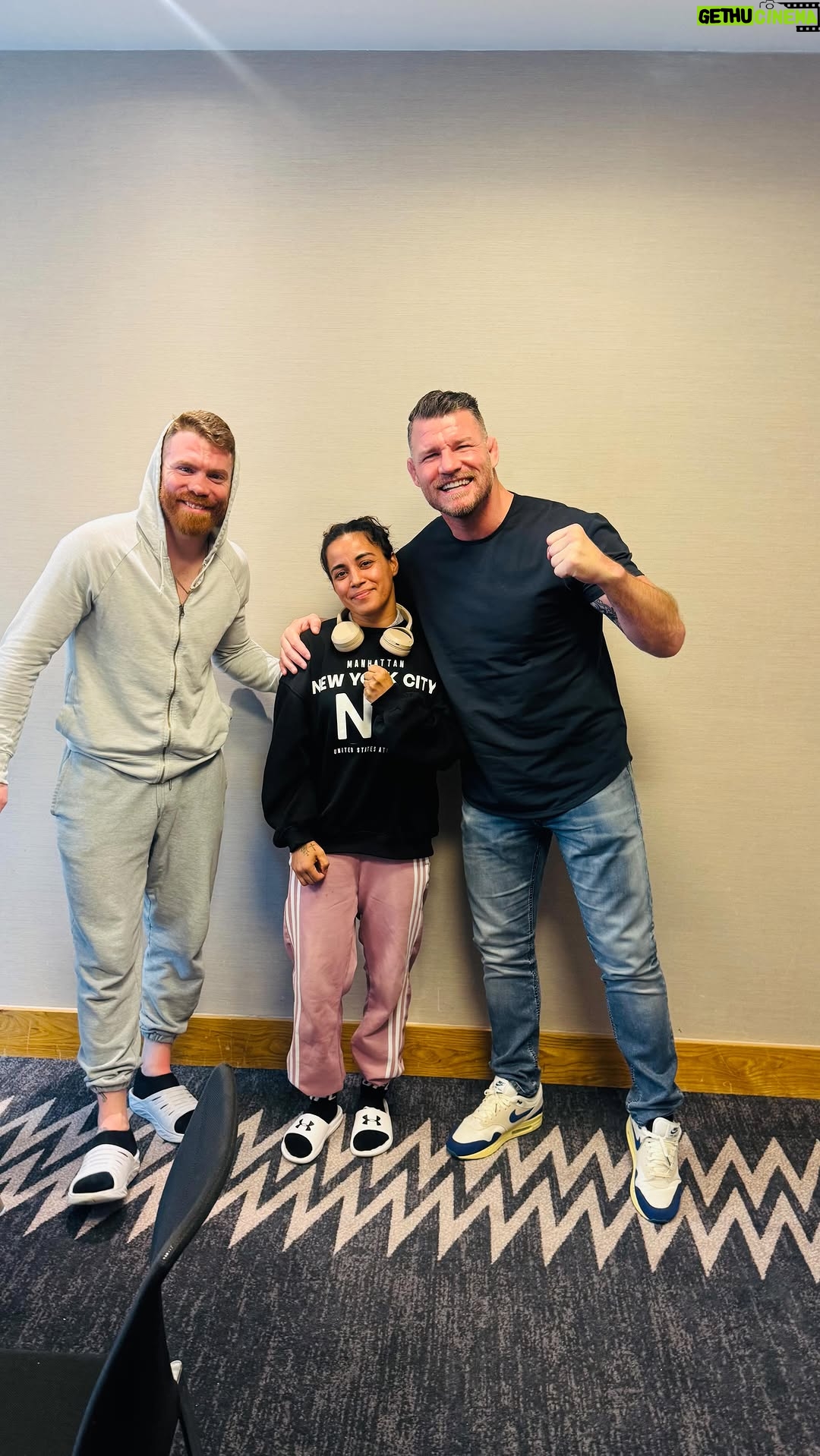 Puja Tomar - 35K Likes - “I was shocked 😳 when “The count @mikebisping “ said, ‘Fight with me.’”😆
#ufcchampion #legendary #ufc #michaelbisping