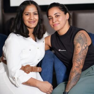 Puja Tomar Instagram - It is very important to have good friends in your life who always show you the right path.😍❤️❤️
#friends #rituphogat #pujatomar