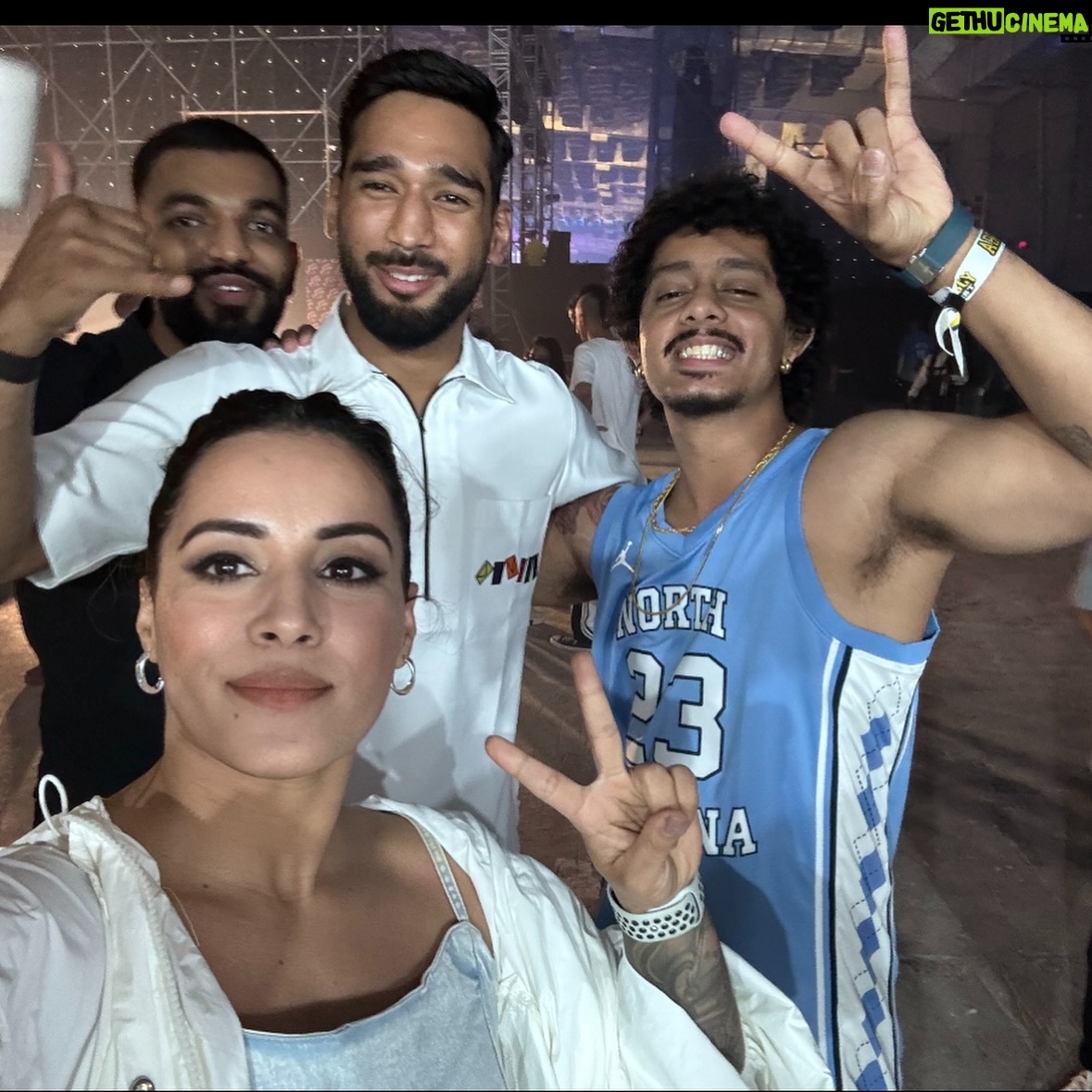 Puja Tomar - 111.9K Likes - Don’t know about hip hop but the vibes were good.😊 
Thank you guys for inviting us ❤️🌸
#hiphop #divine #hanumankind