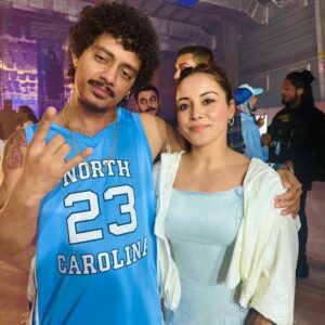 Puja Tomar Instagram - Don’t know about hip hop but the vibes were good.😊
Thank you guys for inviting us ❤️🌸
#hiphop #divine #hanumankind