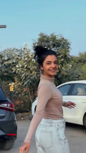 Purabi Bhargava Instagram - 2/12 pr ek lafz ♥️🍂
#ownvoice #foryou #trending #viral #insta