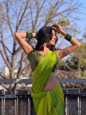 Purabi Bhargava Instagram - Par mera dil hai patang šŖ
Aur teri nazar manjhaā„ļø
#makarsakranti #patang #kite #viral #instagood