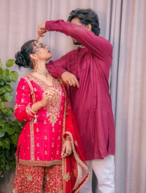 Purabi Bhargava Instagram - Rakhi'25 ā„ļøšÆ
I hope my brothers knows just how much I believe in them. I will always be in their corner, cheering them on and standing by their side.
I know they are meant for great things and I am so proud of them.
@kunalkushwah02 @anchorpriyanca @enna__10 I missed you on this rakhi ! Meet us soon ! LOVE YOU ā„ļø
outfit @kikibyishikaagrawal ā„ļø Made it look royal šÆ
edits @am.creativityofficial