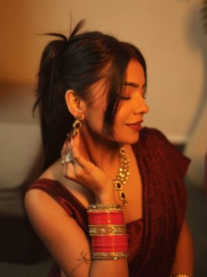 Purabi Bhargava Instagram - Living my : Ek chutki sindoor ki keemat era š
Still not married thoughš«¢