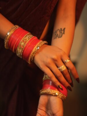 Purabi Bhargava Instagram - Living my : Ek chutki sindoor ki keemat era š
Still not married thoughš«¢